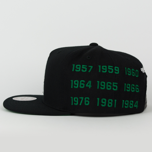 Czapka Mitchell and Ness Boston Celtics snapback Championship Pack 17 Titles black / green (V099Z) TM
