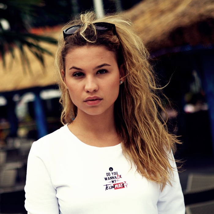 MAT Wear crop sweatshirt TeamMATe white