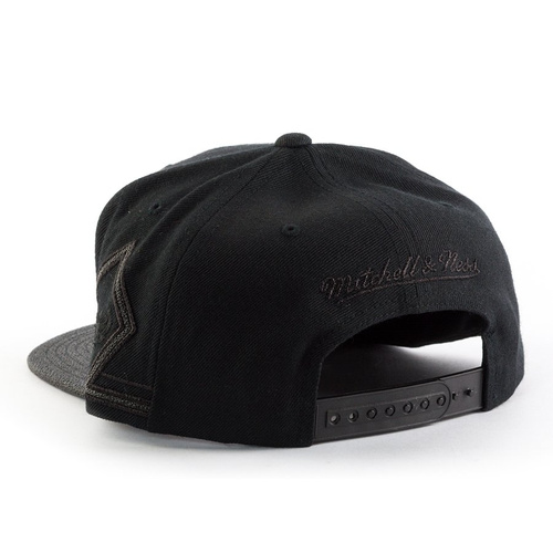 Mitchell and Ness snapback Altitude Jersey SB Chicago Bulls black / green