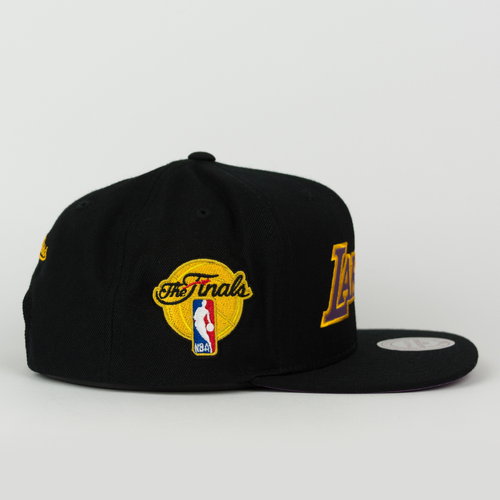 Mitchell and Ness snapback Los Angeles Lakers Championship Pack 16 Titles black (VP08Z)