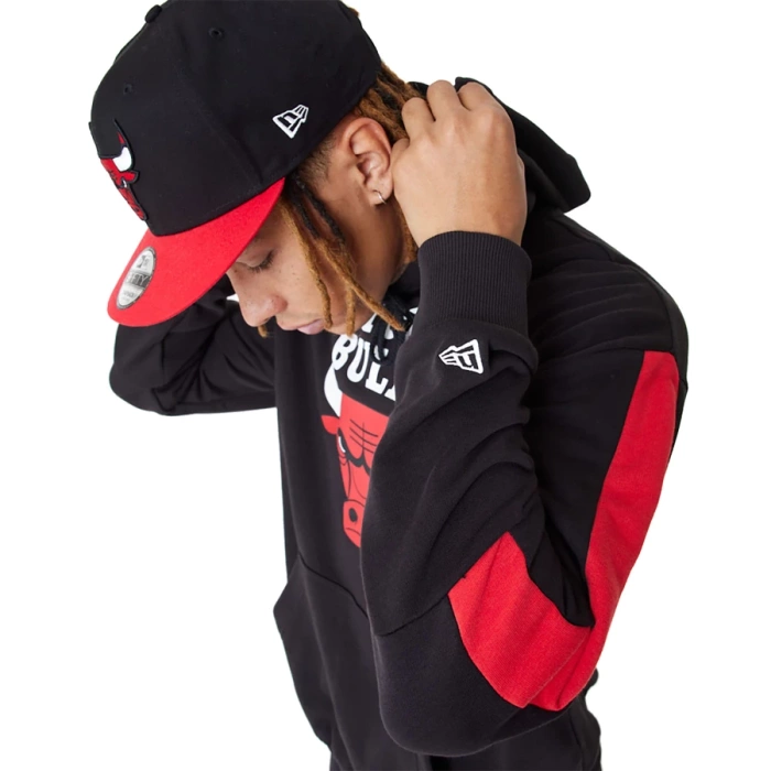 New Era bluza męska z kapturem Colour Block NBA Chicago Bulls black