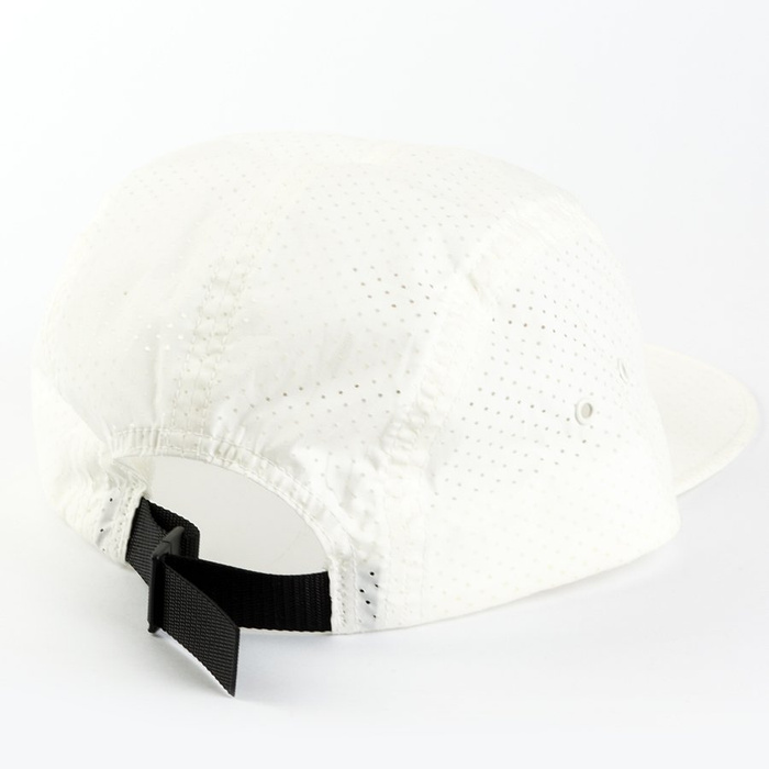 Czapka Supreme 5-panel Perforated Box Logo Camp Cap white TM