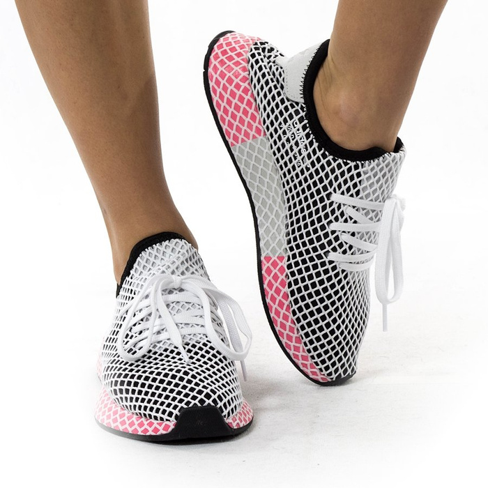Buty damskie Adidas Originals Deerupt Runner black / core black / chalk pink (CQ2909) 40