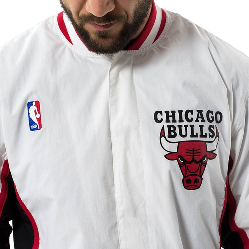 Mitchell and Ness kurtka męska NBA Authentic Warm Up Jacket Chicago Bulls white