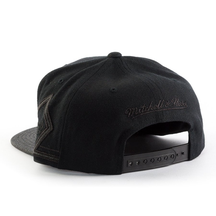 Mitchell and Ness snapback Altitude Jersey SB Chicago Bulls black / green