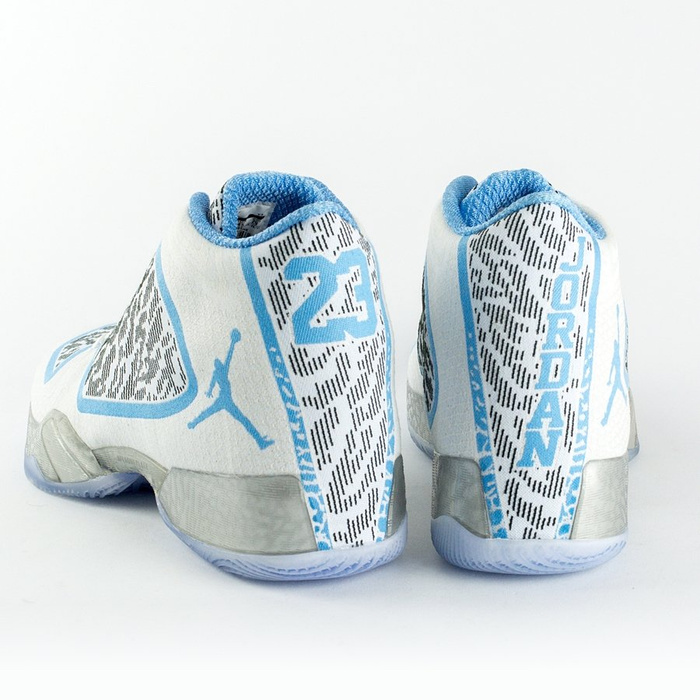 Buty do koszykówki Jordan Ultimate Gift of Flight - XI Pantone XX9 Pantone (717602-900) TM
