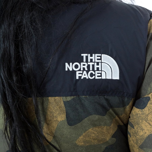 Kurtka damska The North Face jacket W 1996 Nuptse Crop camo / black (T93XE2F32)