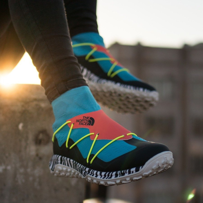 Buty trekkingowe The North Face M Sihl Mid Pop III atomic blue / tnf black (T94CFCKL2)