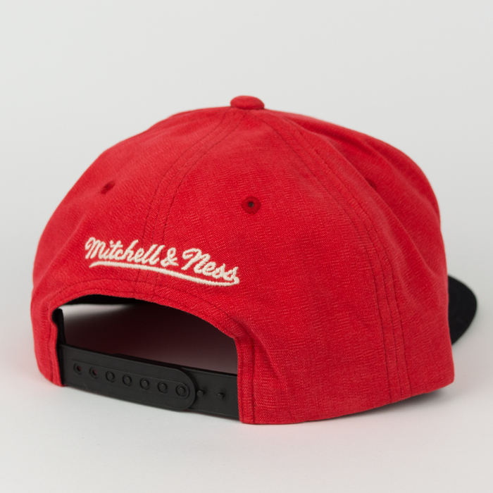Czapka Mitchell and Ness snapback Sandy Off Atlanta Hawks red / black