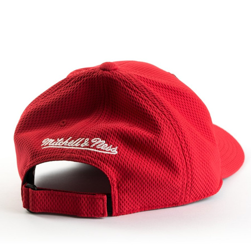 Czapka Mitchell and Ness strapback Hexagon Jersey Mesh Hook and Loop Chicago Bulls red