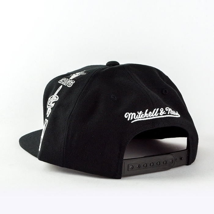 Mitchell and Ness snapback Team Logo History Cleveland Cavaliers black