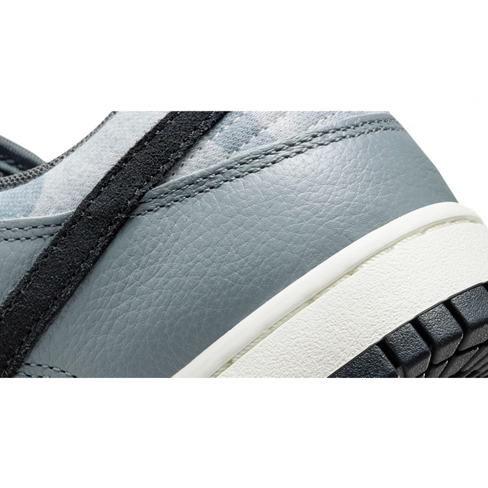 Nike buty sportowe Dunk Low SE "Copy Paste" (DQ5015-063)