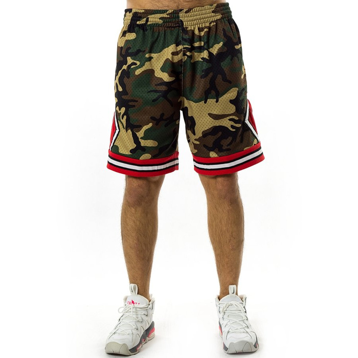 Mitchell and Ness Swingman Shorts QS Camo Chicago Bulls woodland camo