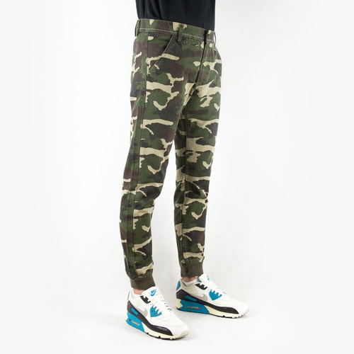 Spodnie Mass Denim jogger Classics sneaker fit woodland camo