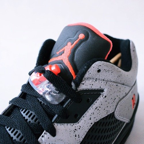 Buty Jordan V Retro Low x Neymar reflect silver / infrared 23 black (846315-025) TM