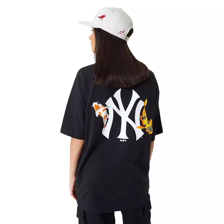 New York Yankees MLB Fish Graphic Oversized Black T-Shirt