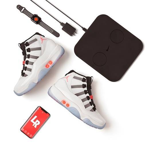 Buty do koszykówki Air Jordan XI ADAPT white / white-black-infrared (DA7990-100)