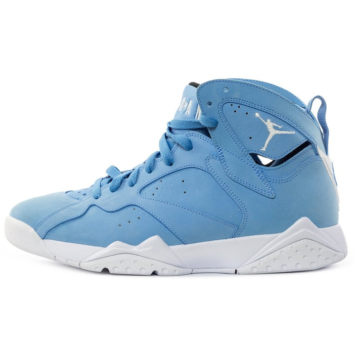 Buty do koszykówki Jordan 7 Retro Pantone university blue / white (304775-400)